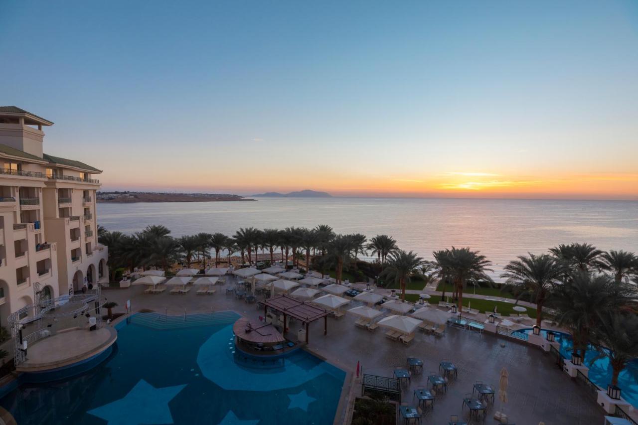 Stella Di Mare Beach Hotel & Spa Sharm el-Sheikh Exterior photo Sunset at the Hilton Sharm El Sheikh