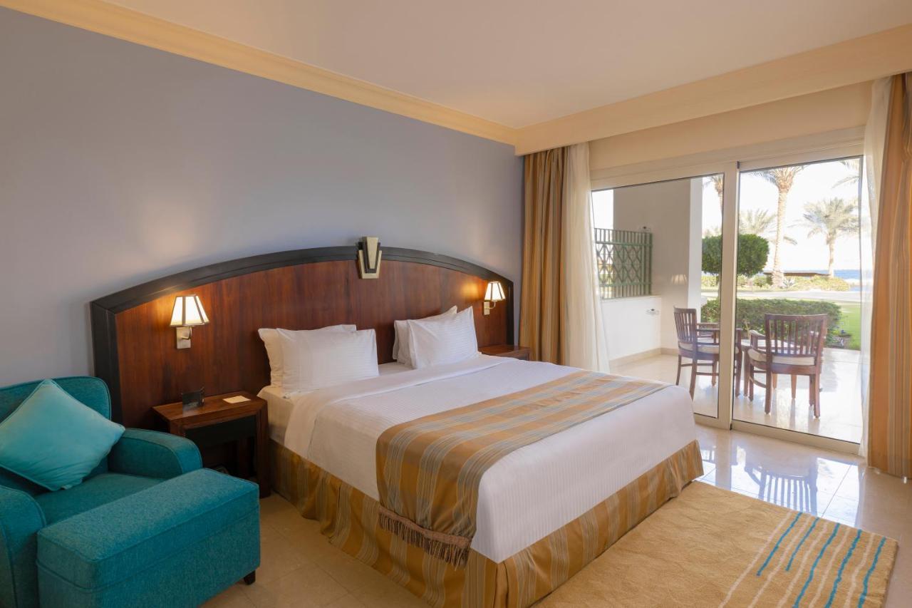 Stella Di Mare Beach Hotel & Spa Sharm el-Sheikh Exterior photo A bedroom in a hotel