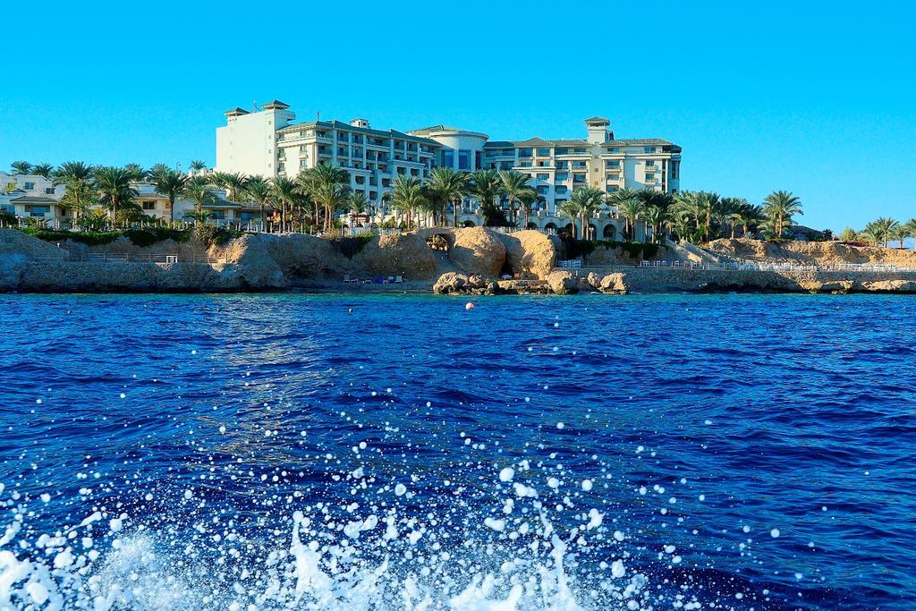 Stella Di Mare Beach Hotel & Spa Sharm el-Sheikh Exterior photo View of the hotel from the sea